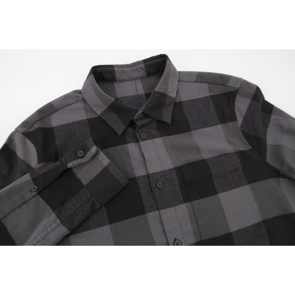 Lululemon Masons Peak Flannel Shirt Mens Medium Gray Black Buffalo Plaid